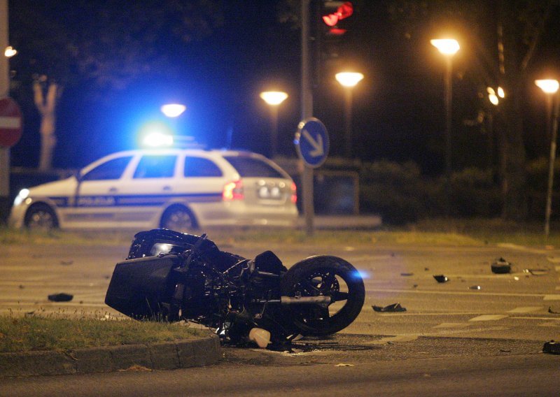 U Novom Zagrebu poginuo motociklist