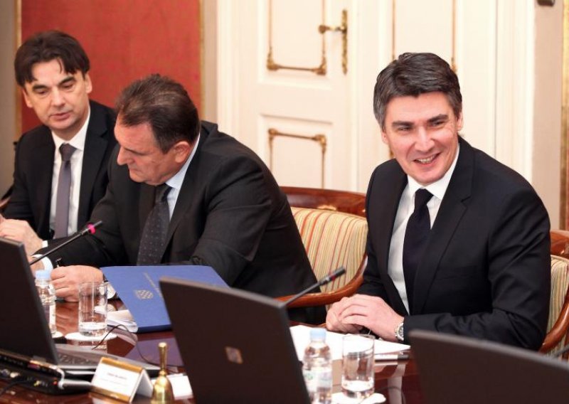 Triput manje otpremnine za direktore javnih tvrtki