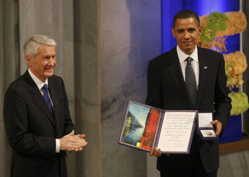 Obama skromno primio Nobelovu nagradu za mir