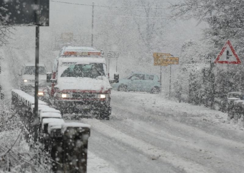 Oprez! Stižu nam deseci centimetara snijega