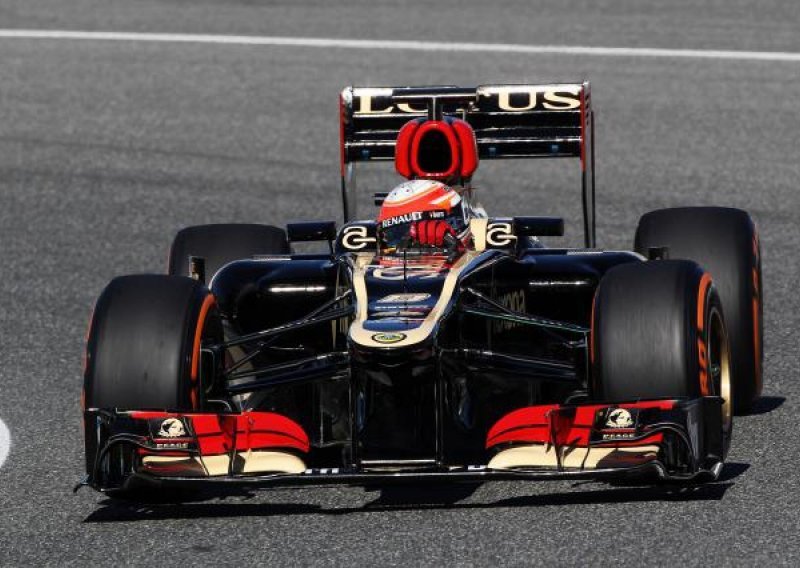 Jerez: Lotus strašno brz drugog dana testiranja