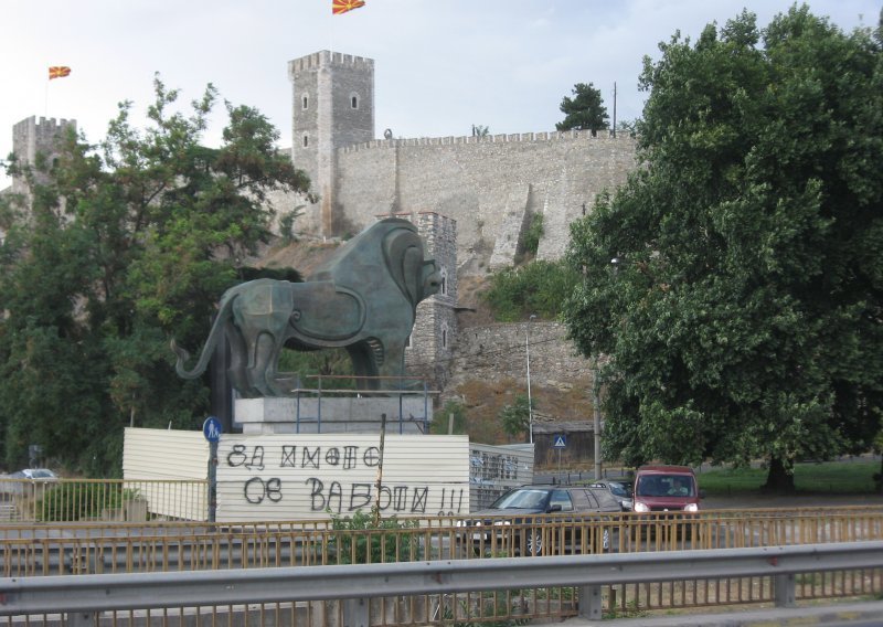 Gradi se 'još ljepše i još starije' Skoplje