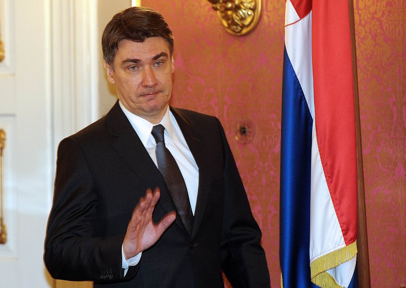 PM says Croatia to resolve possible crimes on its own