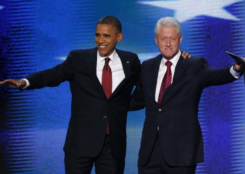 Bill Clinton i Barack Obama 'pjevaju' hit Robina Thickea