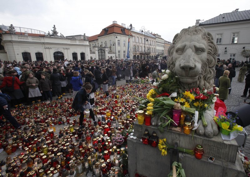 Poljska proglasila sedam dana žalosti