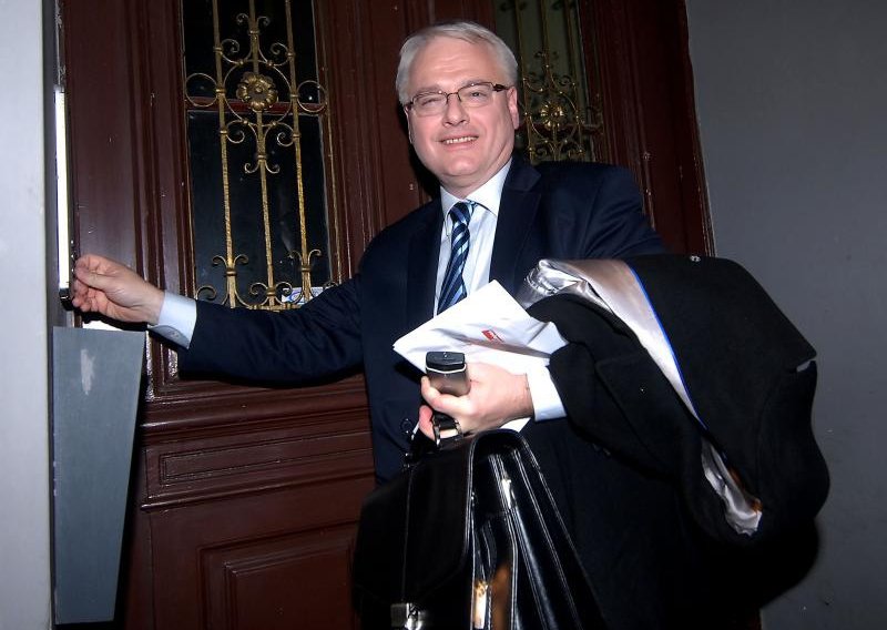 Josipovića operirao poznati kirurg koji je stigao iz Njemačke