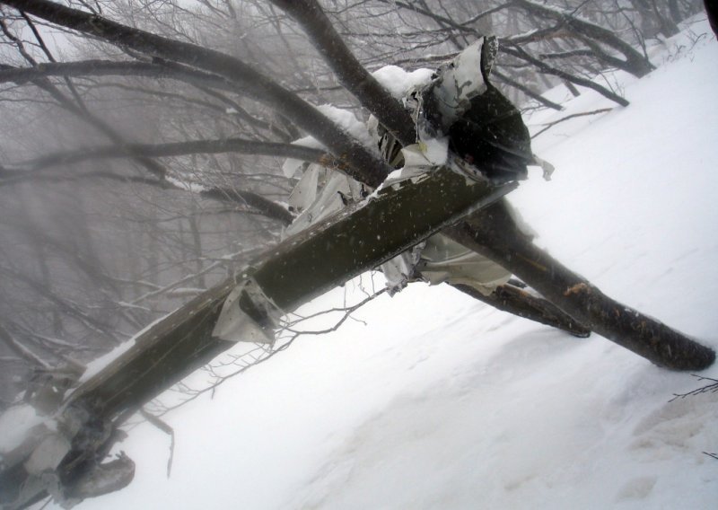 Cessna se zaledila prije udarca u Velebit?