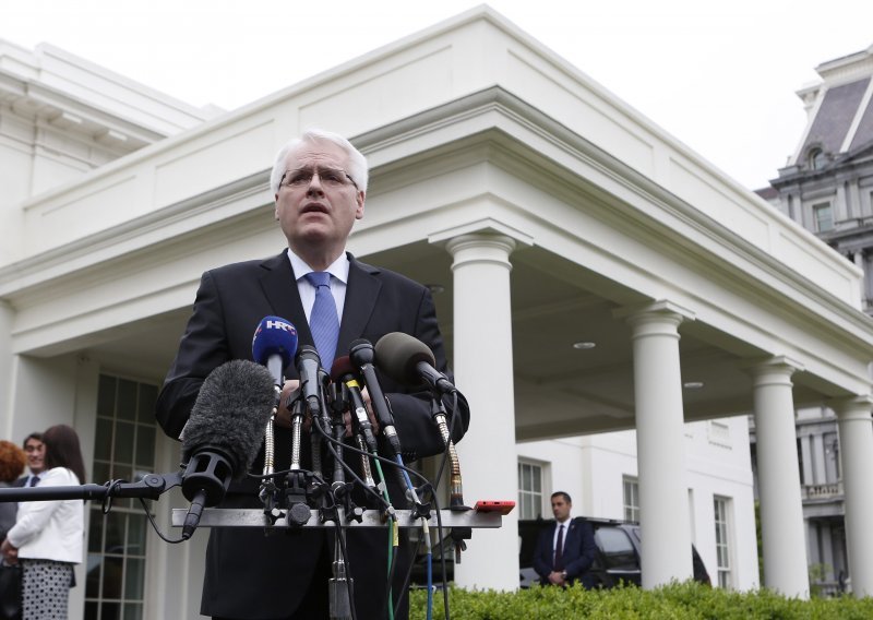 Josipović uvjeren: Amerikanci su zainteresirani za naftu