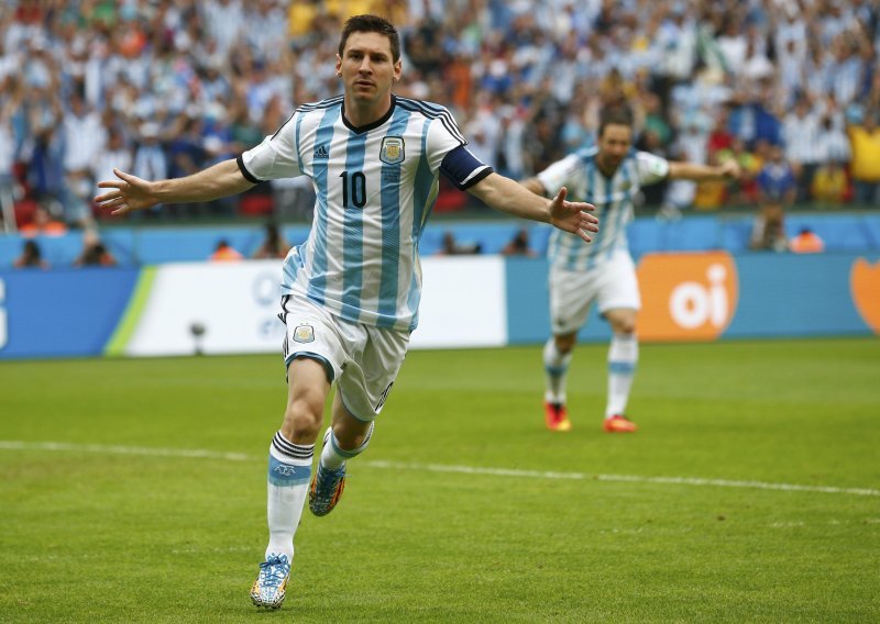Messi dobio pravu pohvalu; poput vode u pustinji