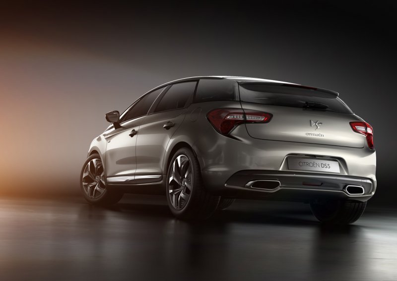 DS5 - Citroenova ideja luksuznog automobila