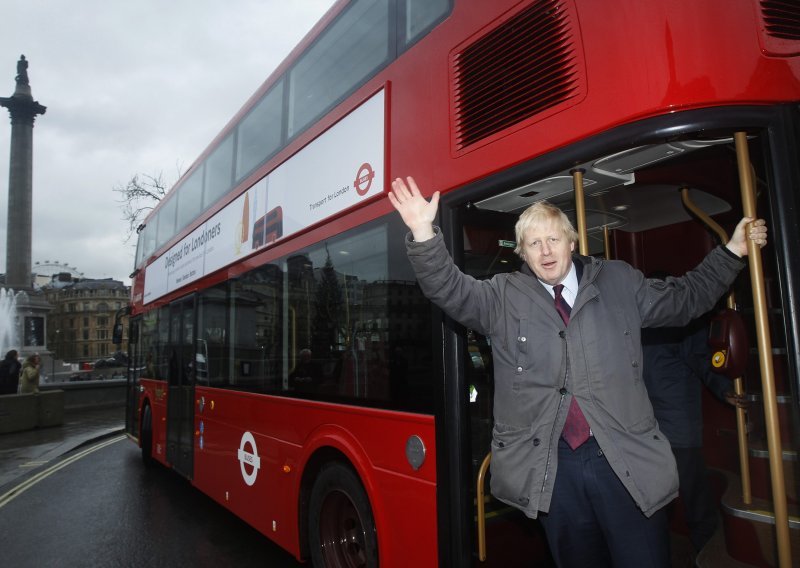 Spektakularno: Bernie & Boris dovode Formulu 1 u London!