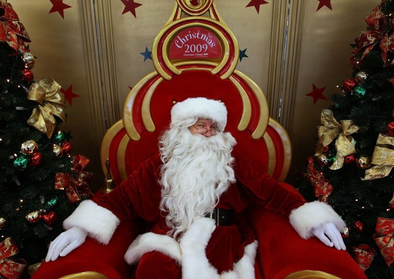 Djed Mraz promovira pretilost i pijanstvo?!?