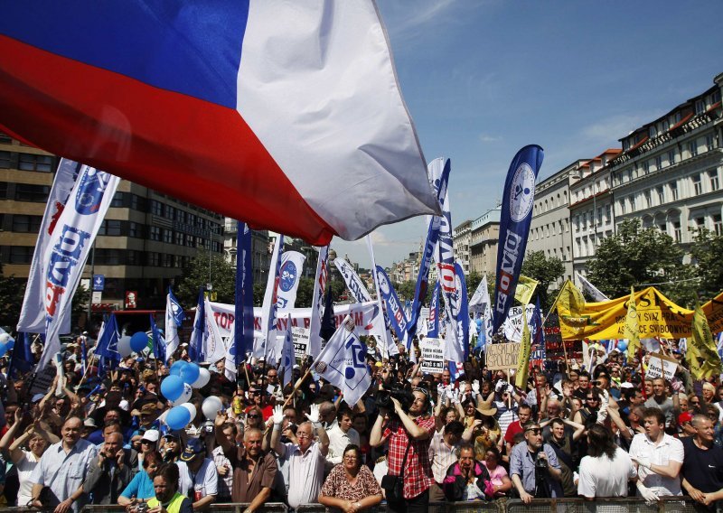 Deseci tisuća čeških radnika protiv mjera štednje