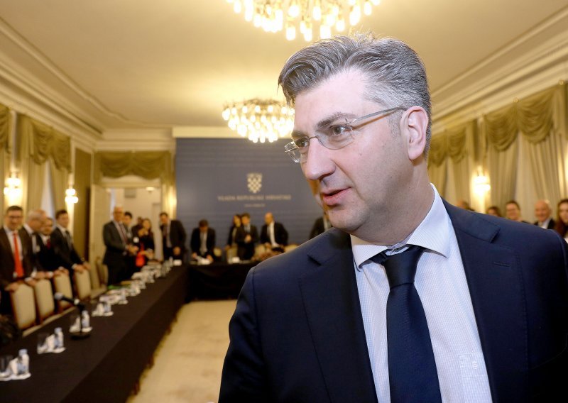 Plenković najpopulariji političar, HDZ najjača stranka