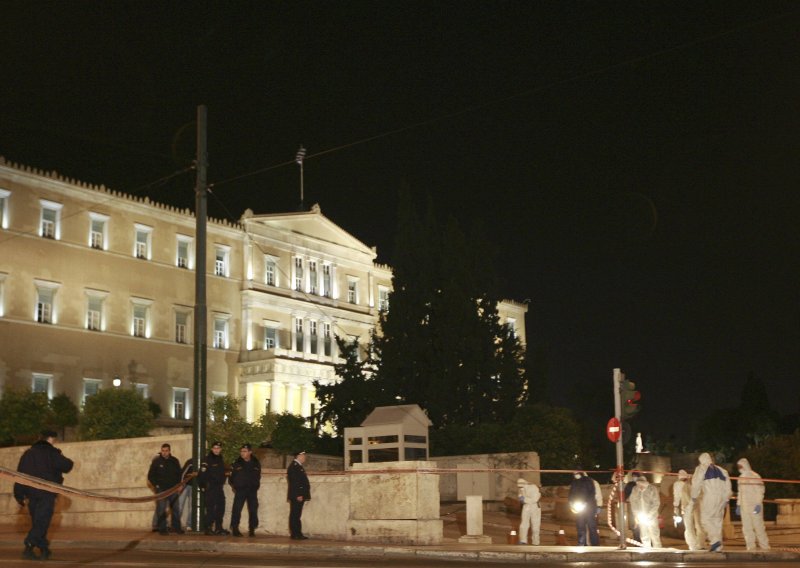 Grčki premijer osudio bombaški napad