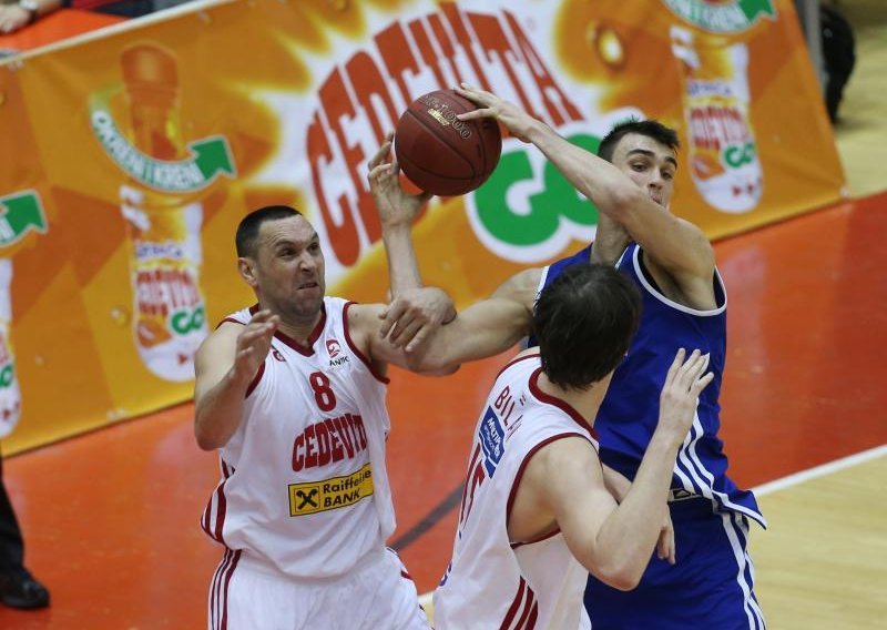 Cedeviti gradski derbi protiv Cibone