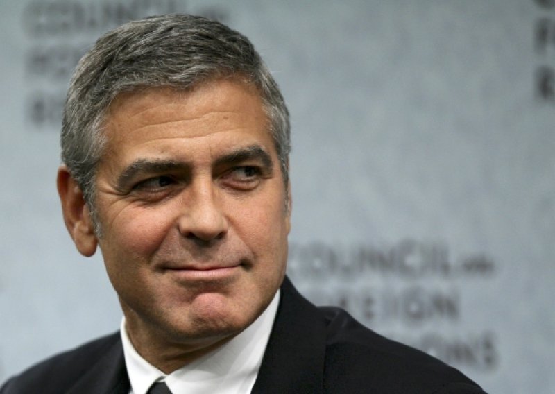 George Clooney u svemiru, pogledajte foršpan