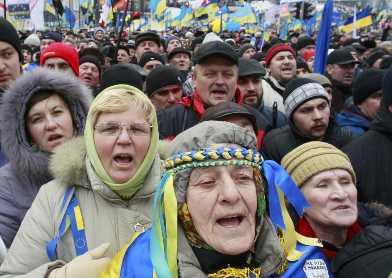 Dvjesto tisuća prosvjednika u središtu Kijeva