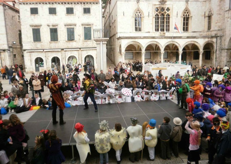 Male maškare u pohodu na Dubrovnik