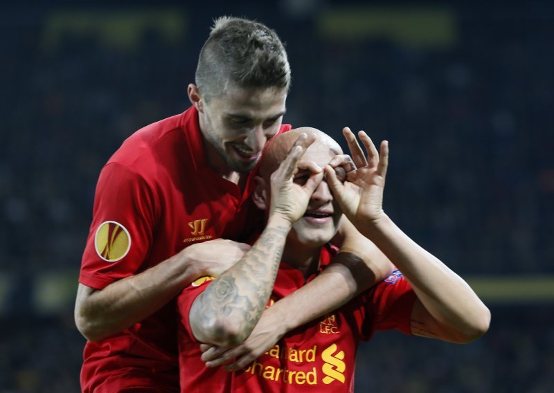 Shelvey se obrušio na Liverpoolove 'internet-ratnike'