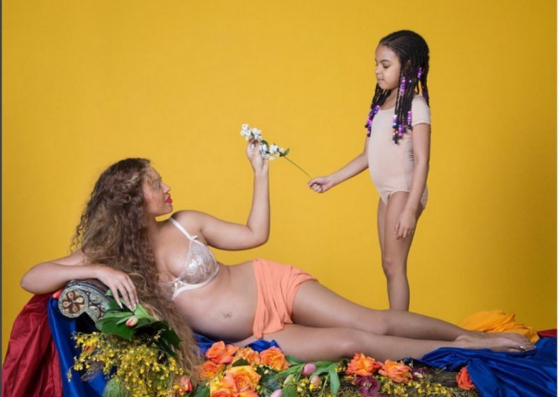 Senzacionalne nove fotografije trudne i gole Beyoncé