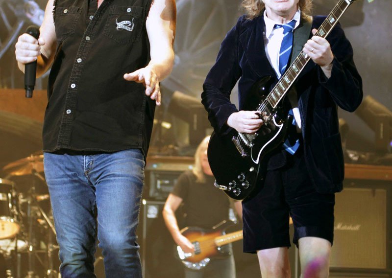 AC/DC se vraća tek za godinu do dvije