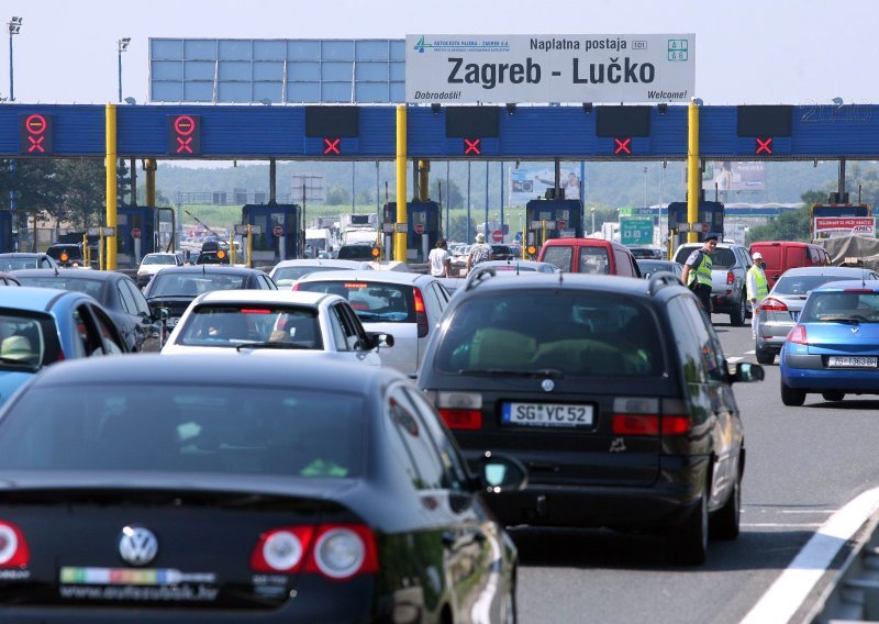 Gužve i zastoji na cestama i graničnim prijelazima