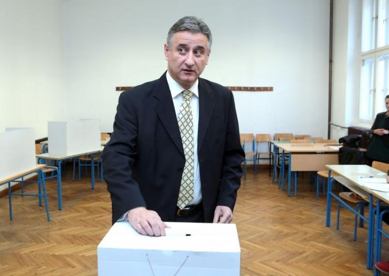 Markić i Karamarko manjina na svojim biračkim mjestima