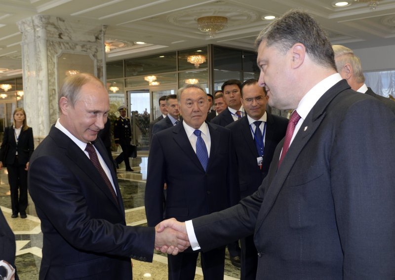 Putin i Porošenko dogovorili nastavak dijaloga