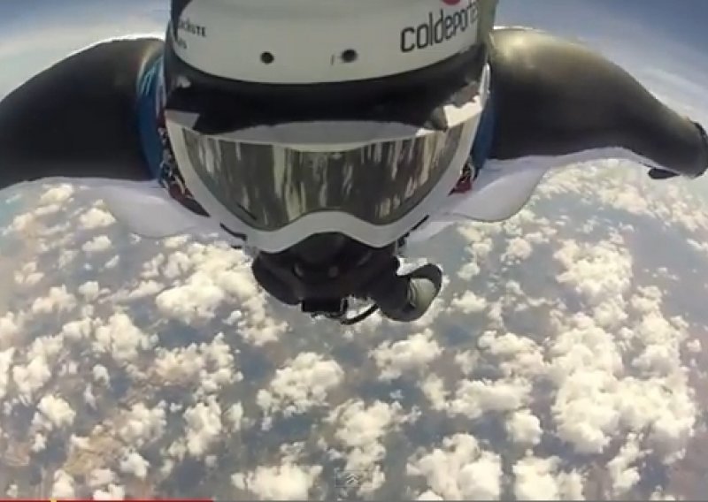 Kolumbijac skočio s visine od 11.366 metara