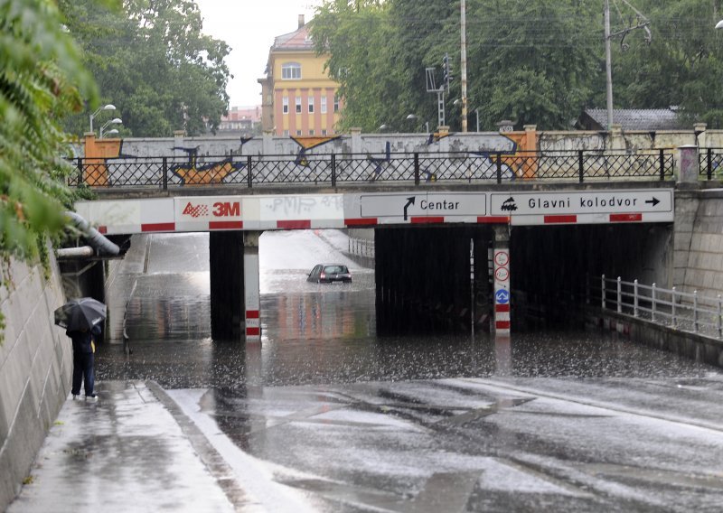 Jako nevrijeme pogodilo Zagreb