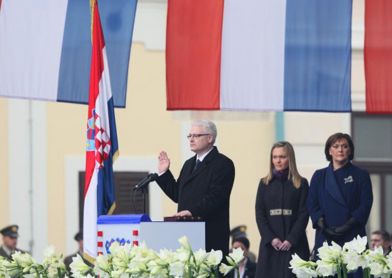 Ivo Josipović svečano prisegnuo!