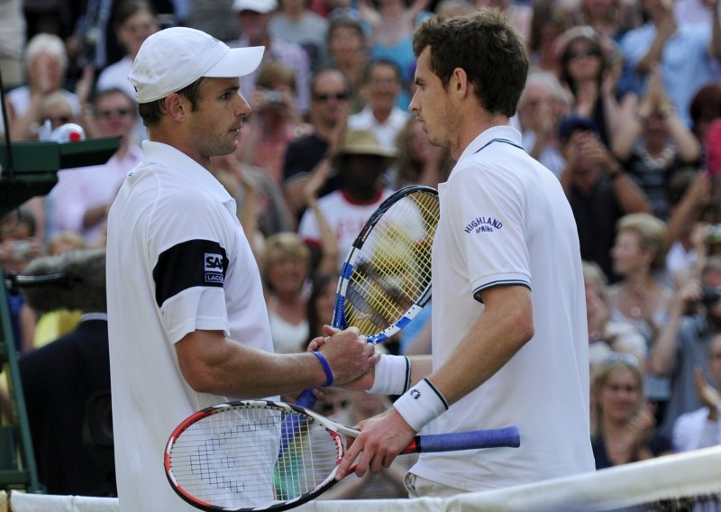 Raspao se Queens: Ispali Nadal i Murray