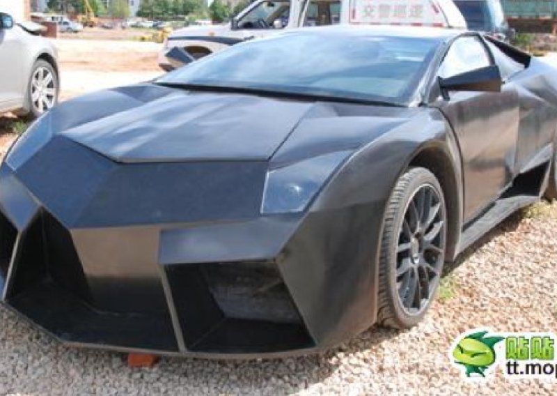 Kineska policija zaplijenila lažni Lamborghini