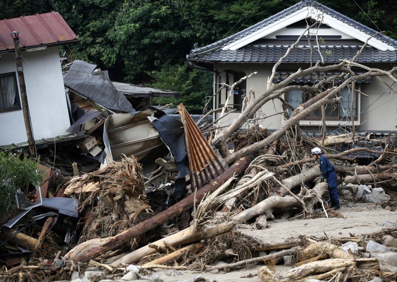 50 mrtvih u Japanu u odronima zbog jakih kiša