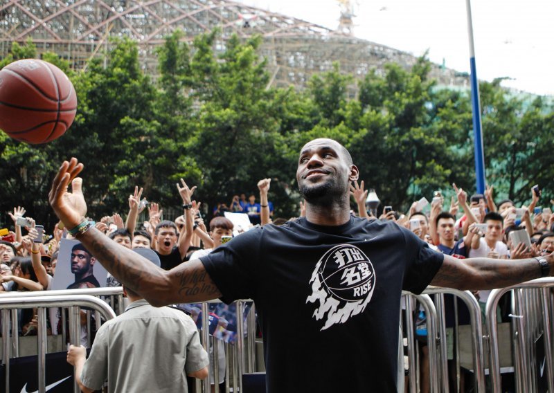 LeBron za Božić u Miamiju, Bogdanović kreće protiv Celticsa…