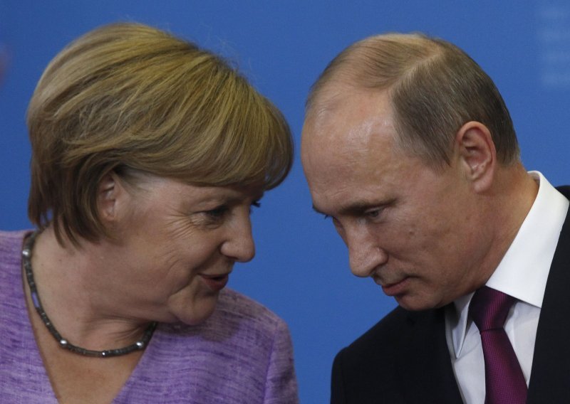 Merkel i Putin kuju tajni plan?