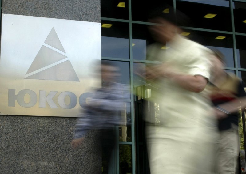Rusija mora dioničarima Jukosa platiti više od 50 mlrd. dolara