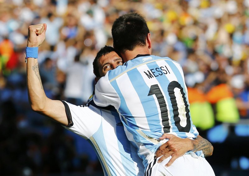 Argentina kroz ušicu igle do četvrtfinala Cope!