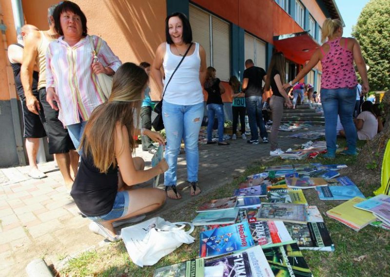 Udžbenike će učenici posuđivati iz školskih knjižnica