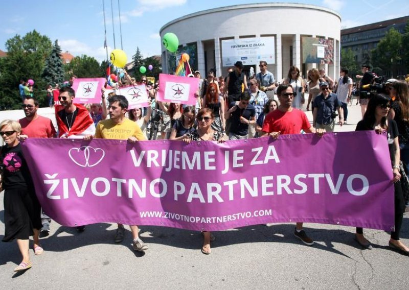 Jednoglasno 'da' Zakonu o životnom partnerstvu