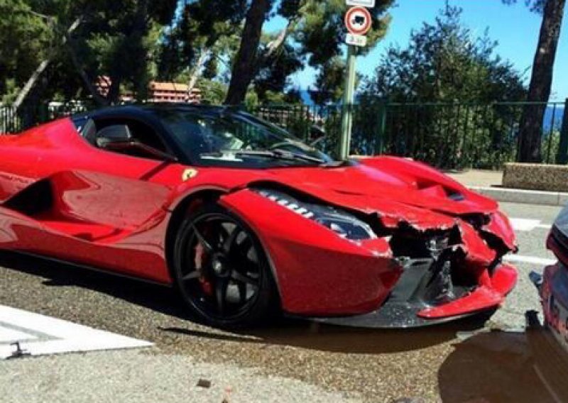 1,2 milijuna eura vrijedan LaFerrari upoznao Golf od 20.000 eura