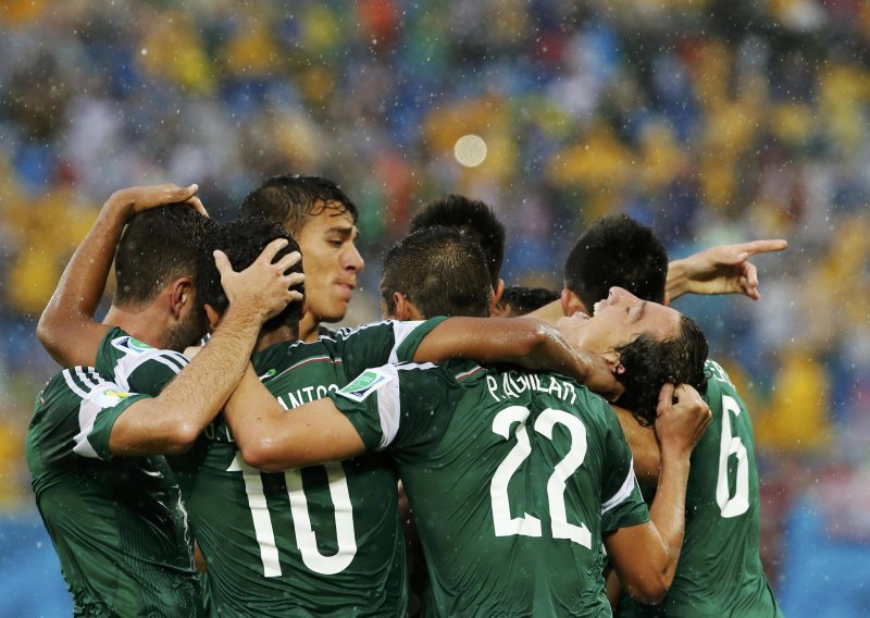 Unatoč sucima, Meksiko slavio protiv Kameruna!