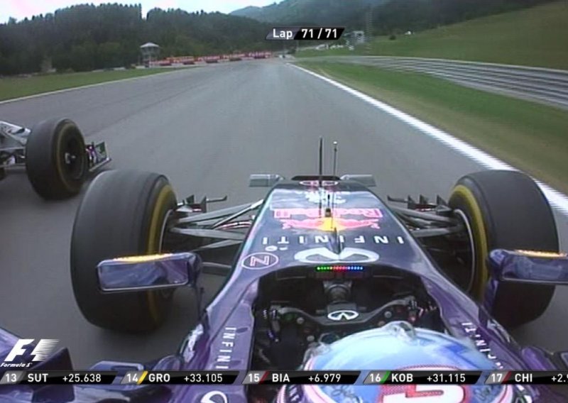 Potez utrke! Pokazao zašto mu Vettel stalno gleda u leđa!