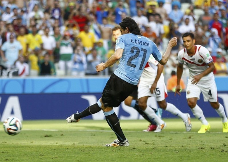 Kostarika zabila i treći gol, Urugvaj na koljenima