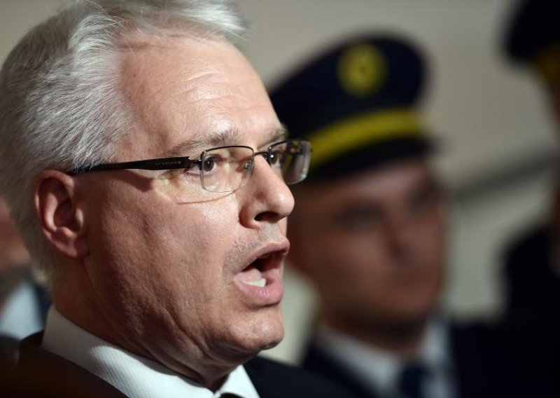 Neobično oštar Josipović: To je veleizdaja!