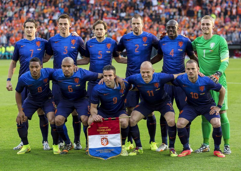 Novi eksperiment: Nizozemci će igrati 5-3-2!