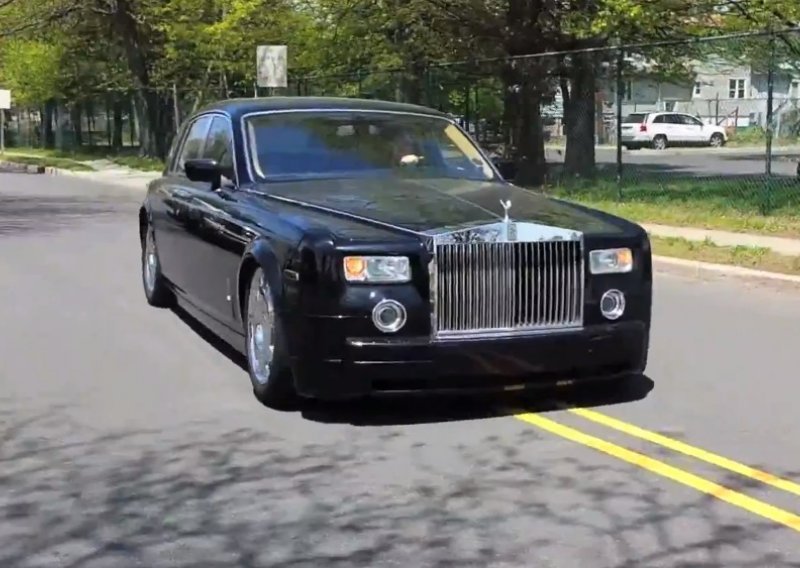 Što biste učinili s ovim kriminalno zlostavljanim Rolls Royceom?
