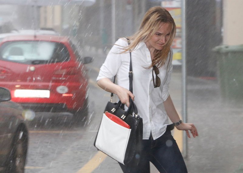 Meteoalarm za područje cijele Hrvatske! Pogledajte kada će se konačno razvedriti