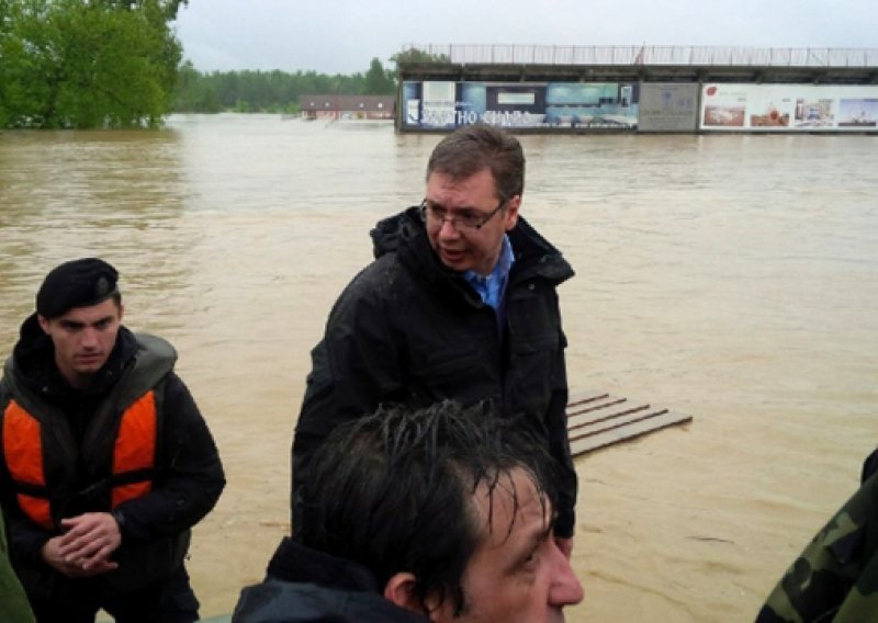 Vučić spominjao i 'odsijecanje ruku'